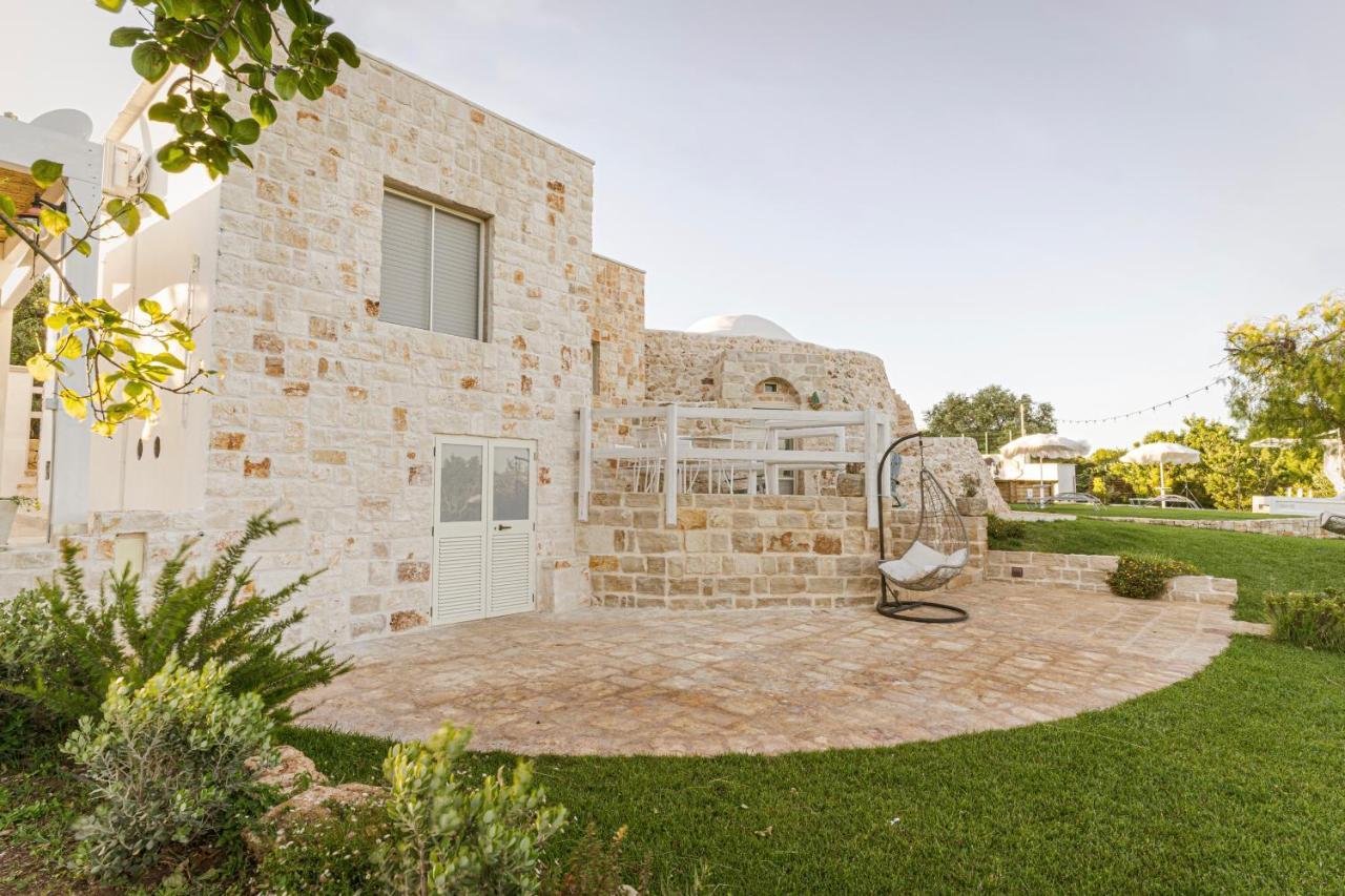 Relais Il Trullo Della Rupe Hotel Ostuni Bagian luar foto