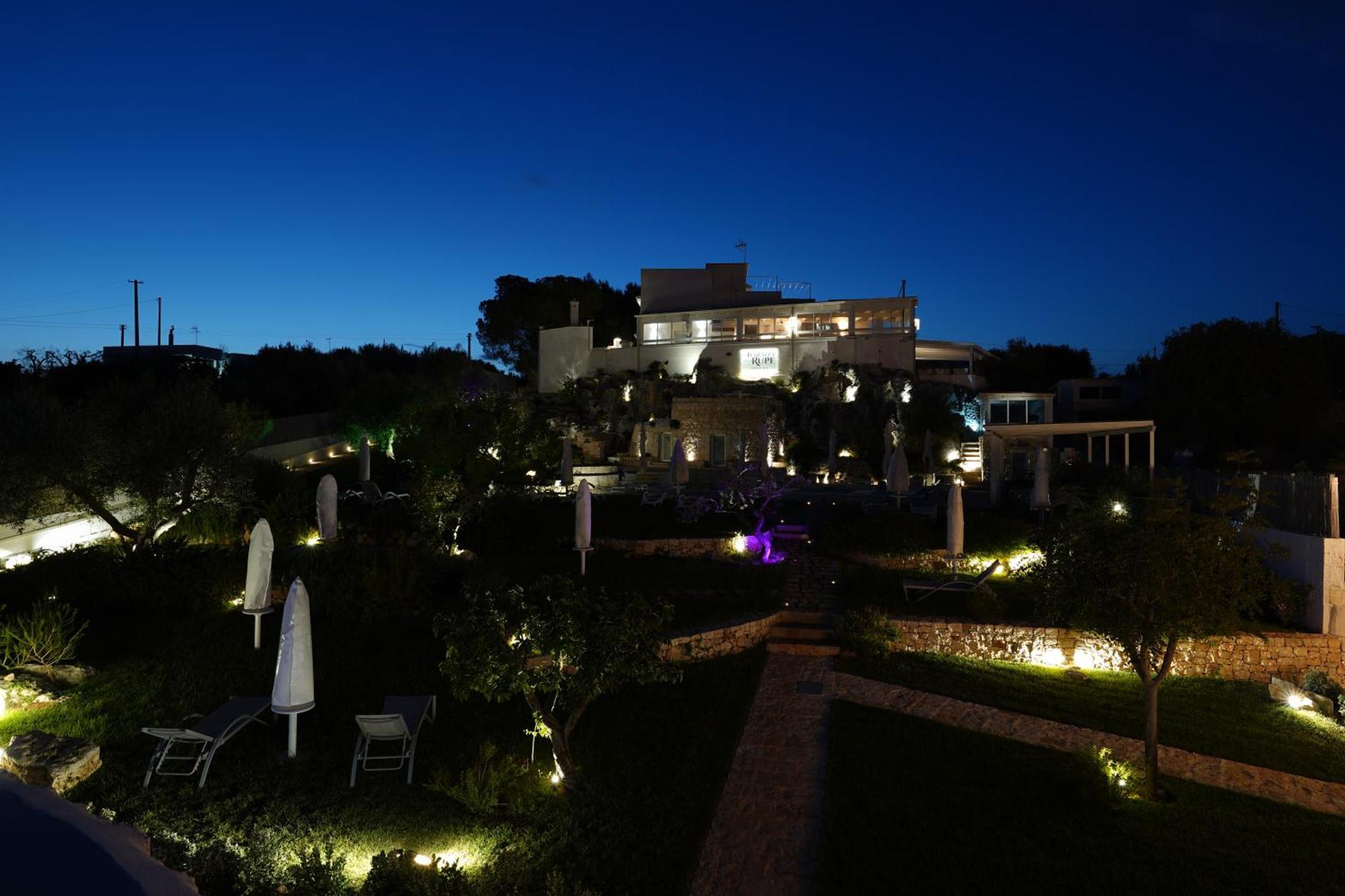Relais Il Trullo Della Rupe Hotel Ostuni Bagian luar foto