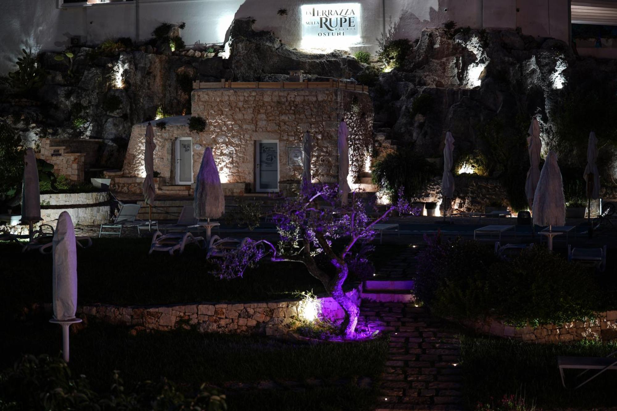 Relais Il Trullo Della Rupe Hotel Ostuni Bagian luar foto
