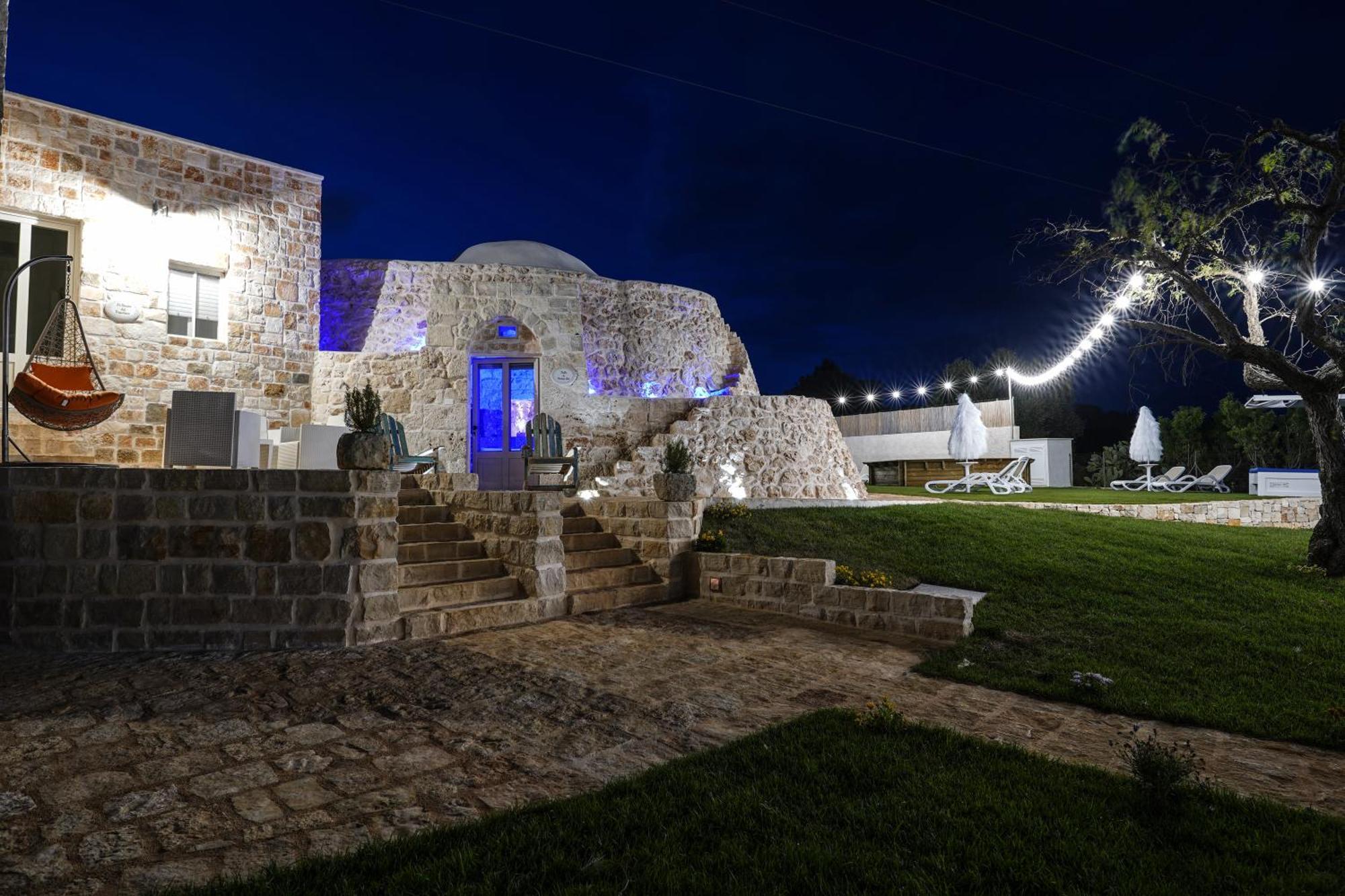 Relais Il Trullo Della Rupe Hotel Ostuni Bagian luar foto